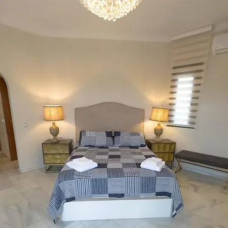 Casa Yuca 5 Bedroom Pool * Marbella